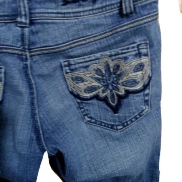 SEVEN 7 Jeans 26x32 Bootcut leg Medium wash Embroidered pocket Designer denim - Picture 3 of 9
